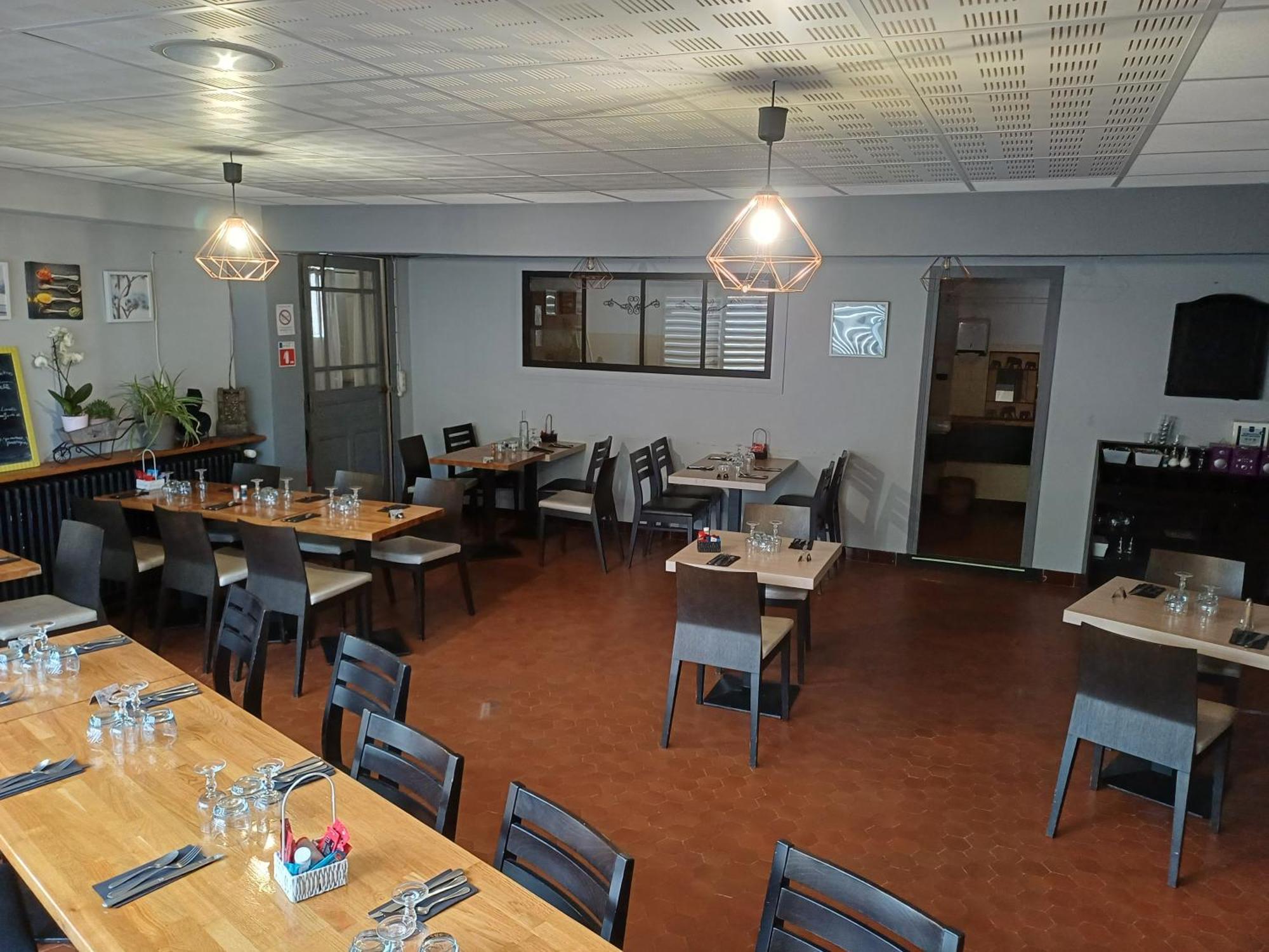 Auberge Des Platanes Villevocance Екстер'єр фото